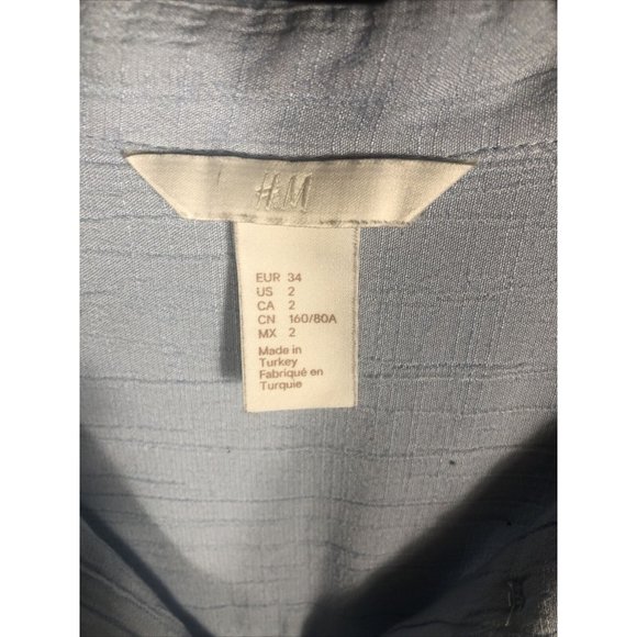 H&M Shirt Button Down Women’s Long Sleeve Light Blue Blouse Adult Size 2  40-42 - Picture 4 of 14